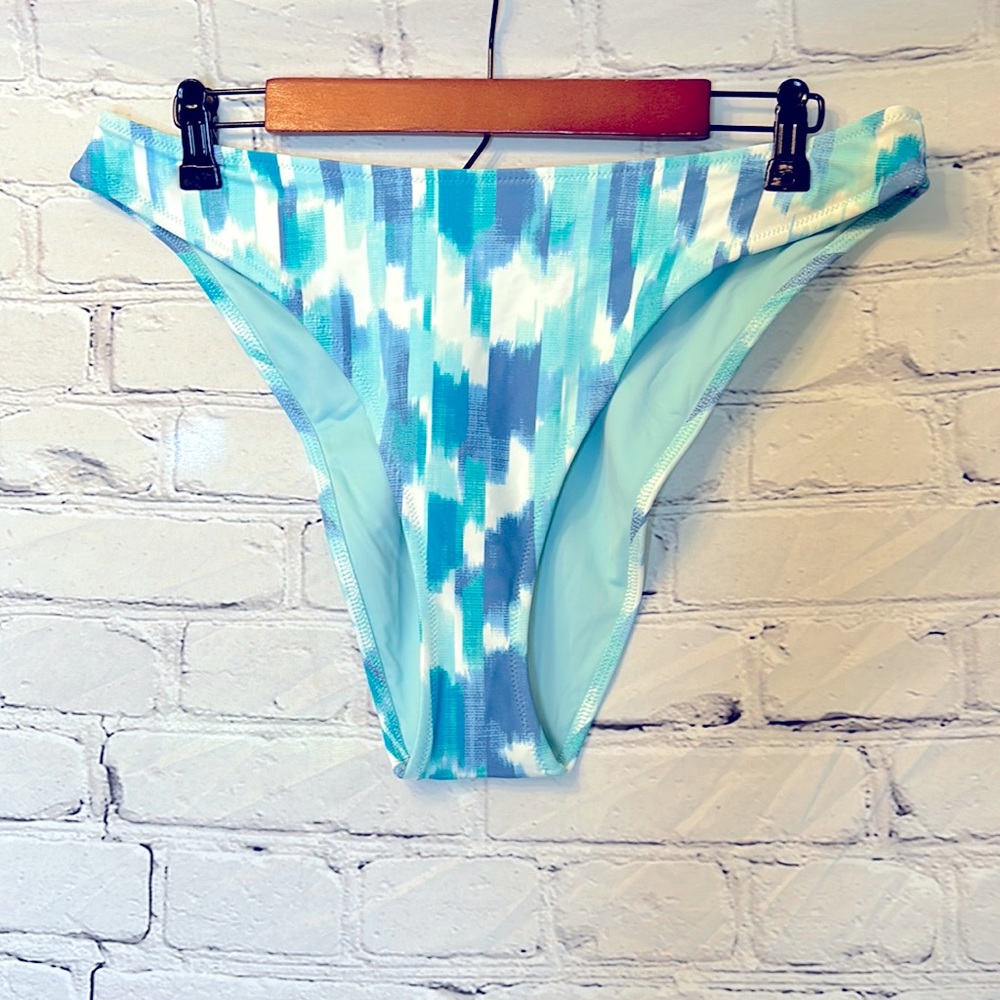 Aerie Blue & White Bikini Bottoms Size X-Large Like New Condition